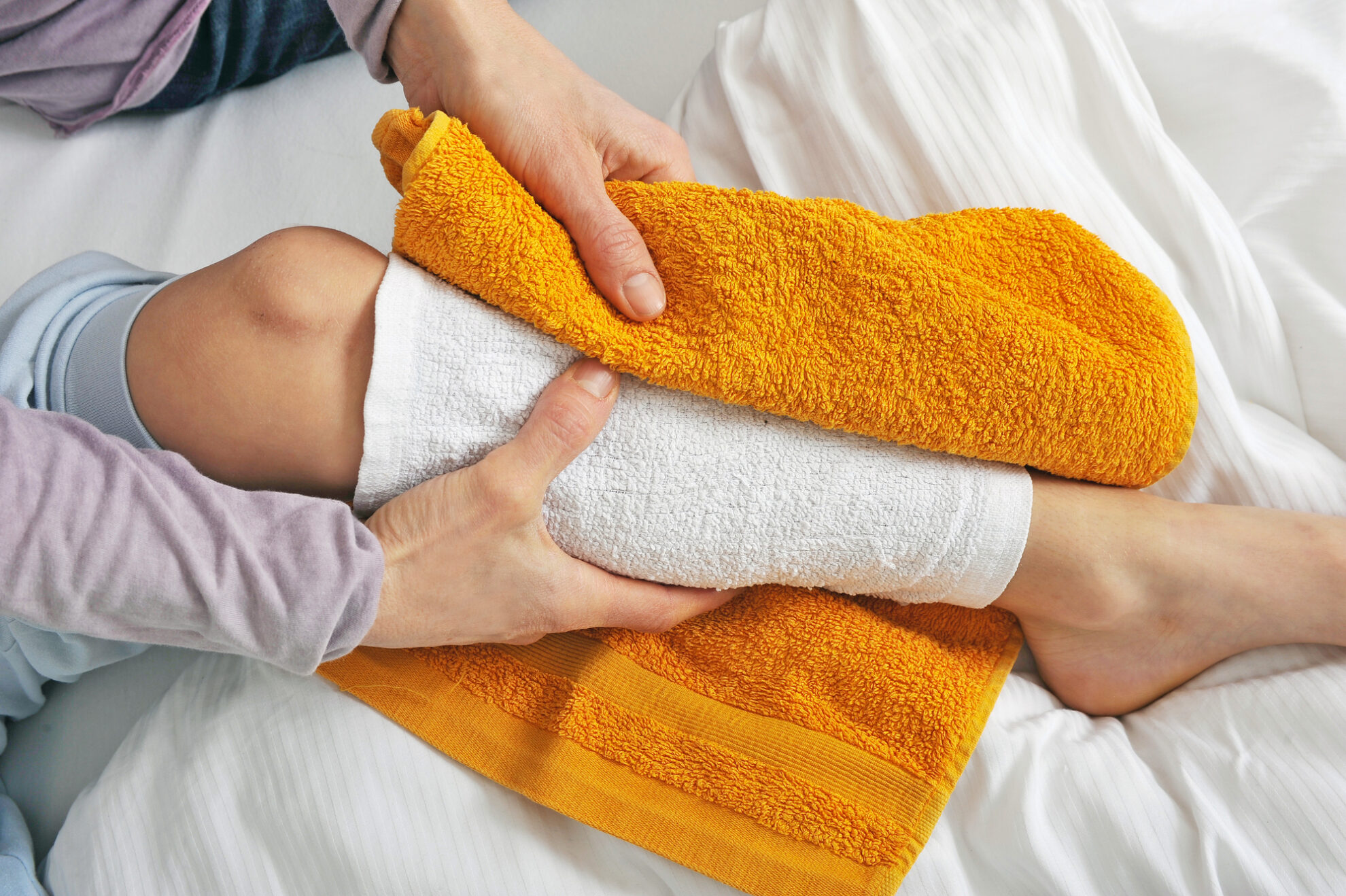 Hydrotherapie_Kurdirekt Wasenwickel mit Tüchern als Hydrotherapieanwendung